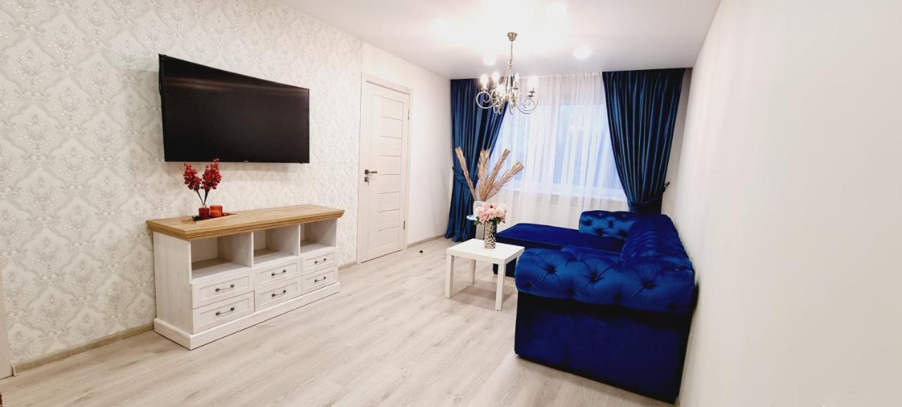 A. G. Central Apartaments Siauliai  Bagian luar foto